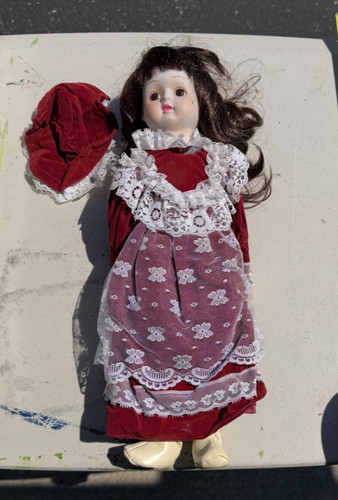 Vintage 1980s heritage dolls - heritage,