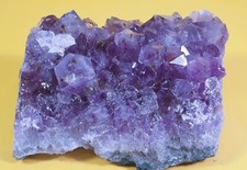 MINERALE AMETISTA BRASILE Cod. 16-PESO Gr. 502-Cm. 10,40x6,50x4,40-Legg.Descriz.