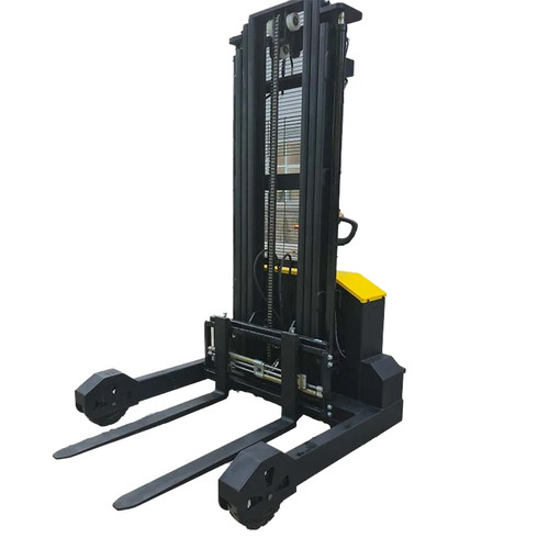 Carrello elevatore fuoristrada