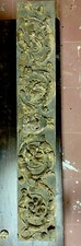 fregio scolpito. legno di
