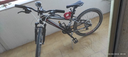 Bicicletta mountain bike - bicicletta,