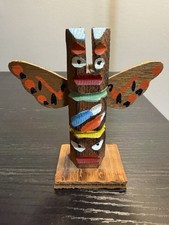 Totem in legno vintage