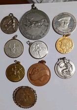 Lotto 10 Medagliette In Prevalenza Sportive