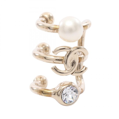 Chanel coco mark ear cuff - coco,