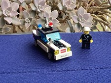 LEGO AUTO DELLA POLIZIA CON MINIFIGURA