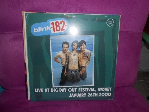 Blink 182 live big - blink-182,