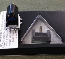 Testina Shure V15 typelV con puntina nuova, buona replica svizzera.