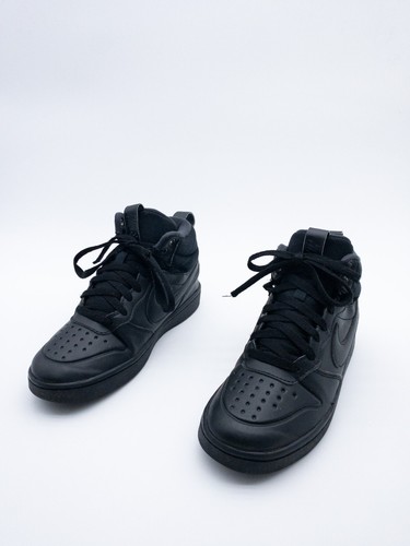 Nike court borough metà - court,