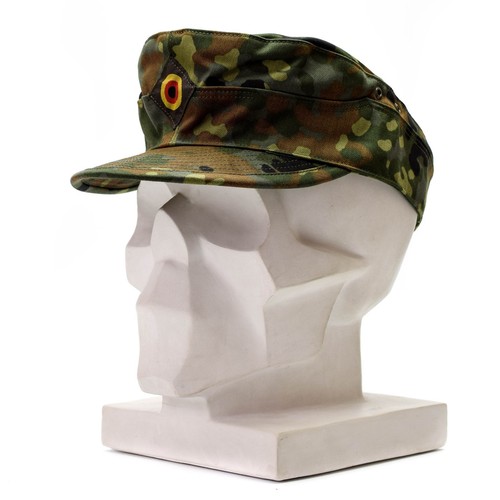 Cappello militare mimetico