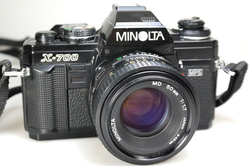 Minolta 700 con 7 - x-700,