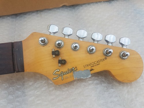 Squier fender stratocaster - by,