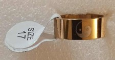 ANELLO UNISEX-FASCIA  ACCIAIO INOSSIDABILE-COLORE ORO-SIMBOLO YIN-YANG-MISURA 17
