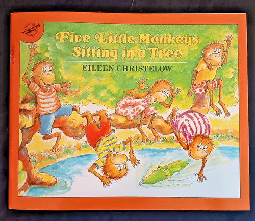 Five little monkeys sitting - little, in