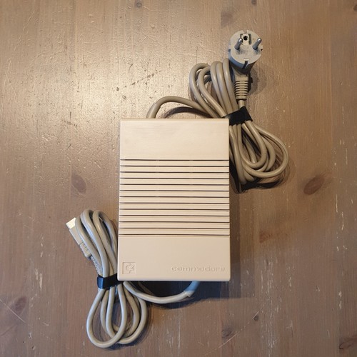 Alimentatore per commodore - alimentatore,
