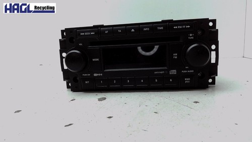 Radio p05091509ag chrysler - radio/cd,