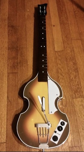 Rockband beatles hofner paul - 4,