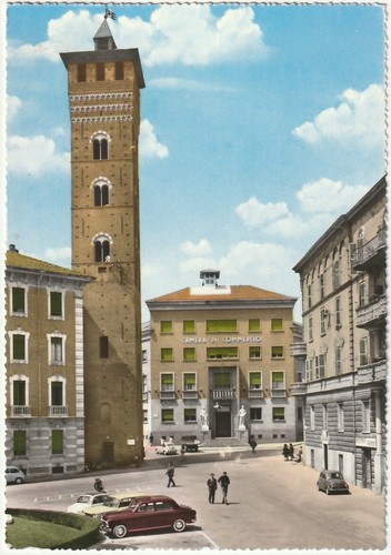 Asti piazza medici e torre - asti,