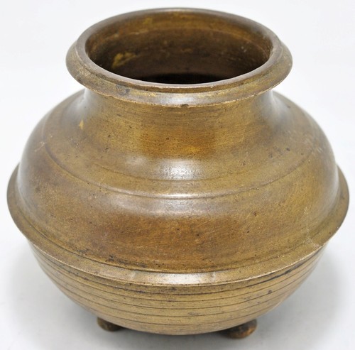 Antico ottone acqua - acqua, bere