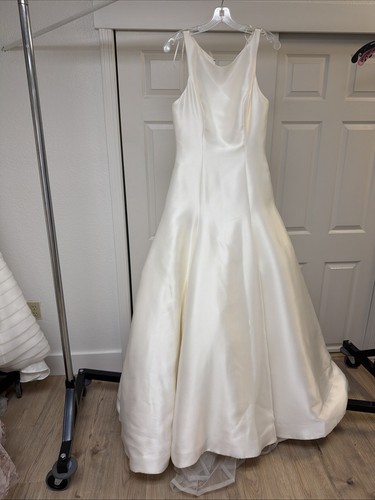 Pronovias wedding dress - pronovias, size