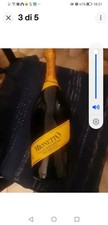 una bottiglia Mionetto