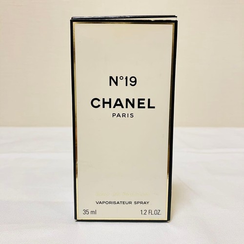 Chanel eau de parfum - n.19,