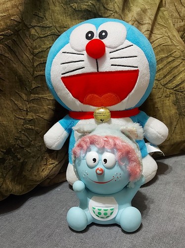 Doraemon peluche fujiko pro - doraemon,