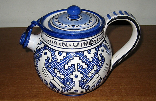 Brocca deruta vino - in, veritas