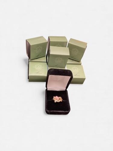 Avon gold tone set - set, di