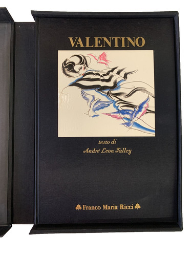 Valentino book 1982 - book,