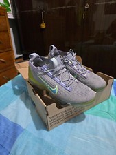Vendo scarpe marca nike ORIGINALI taglia 44 modello AIR VAPORMAX 