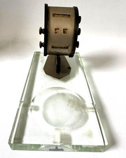 Calendario  posacenere da scrivania anni 50 a palette stile dèco cassa metallica