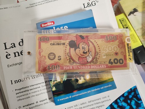 Gadget variant gold banknotes - gadget,