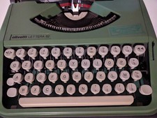 Olivetti Lettera 82 - Macchina da scrivere portatile - Vintage Anni 80
