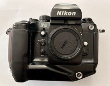 Nikon F4s - MB-21 MF-23- molto bella