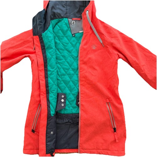 Giacca sci snowboard isolata