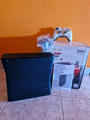 Xbox 360 slim 250 - 360,