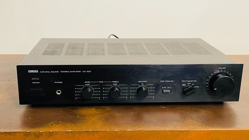 Yamaha 300 amplificatore - yamaha,