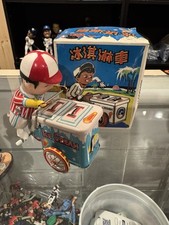 Tin Litho Wind Up triciclo