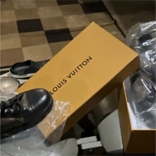 Louis Vuitton Men's Black
