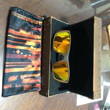 Occhiali da sole Oakley set limitato di 3 pezzi accessori da uomo custodia...