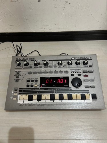 Roland 303 sequencer - mc-303,