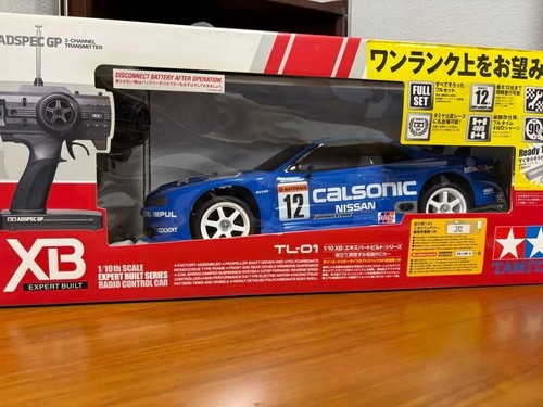 Tamiya calsonic skyline - xb,
