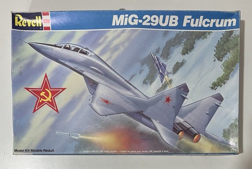 Vintage 1989 revell 72 - vintage,