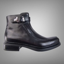 New Authentic $860 Cesare