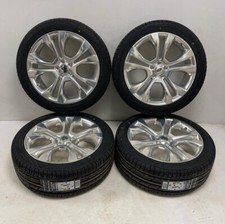 Set 4 Cerchi e Pneumatici