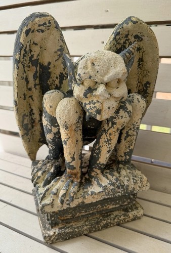 Statua gargoyle vintage