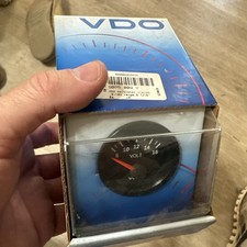 VDO Vision Black 12v Voltmeter