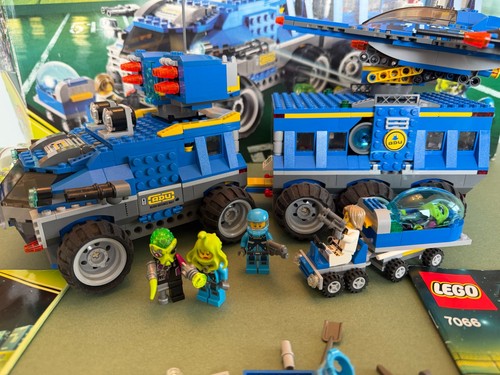 Lego 7066 alien conquest - alien,