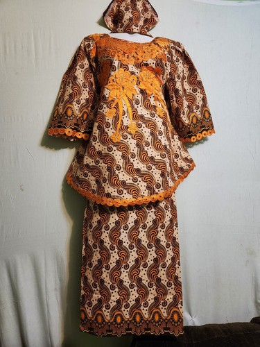 Abbigliamento donna africano