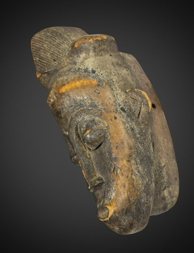 Vecchia maschera per - , ritratto